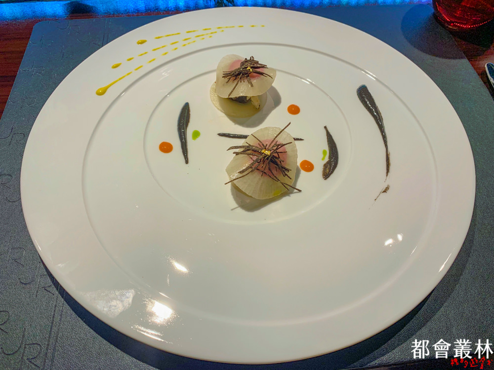 【食記】侯布雄法式餐廳 L’ATELIER de Joël Robuchon 黑松露星光晚宴