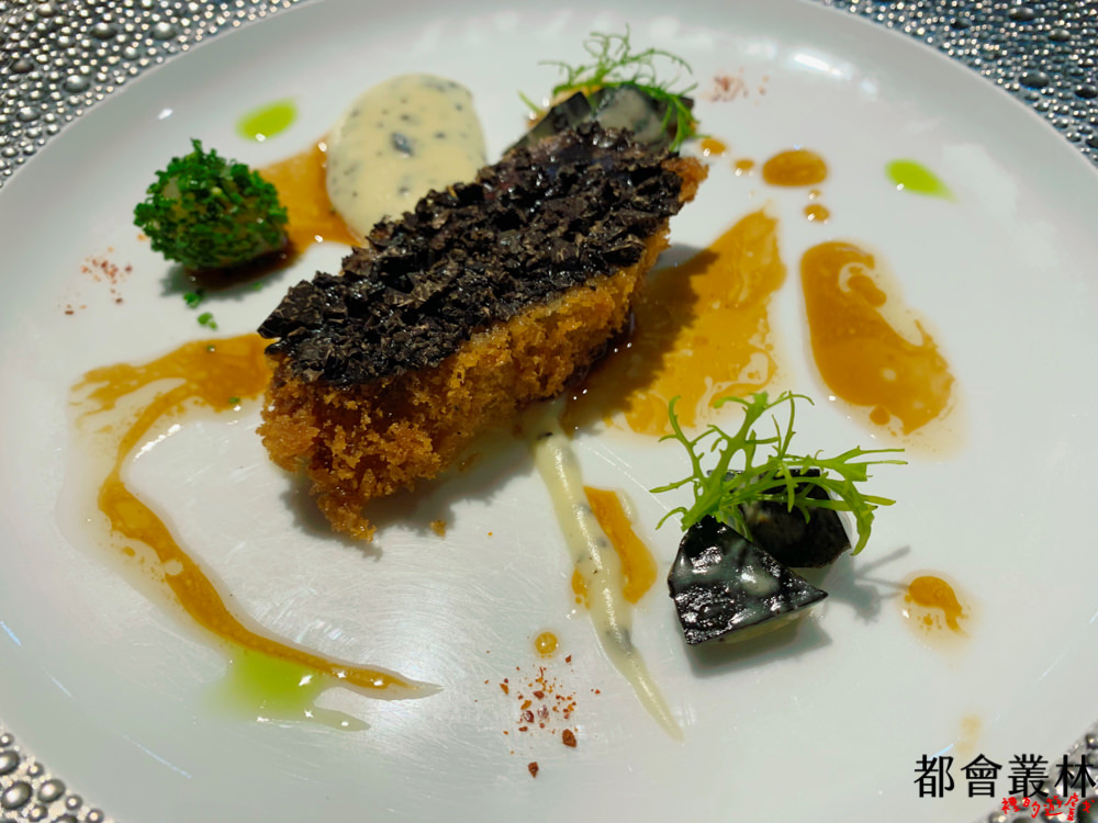 【食記】侯布雄法式餐廳 L’ATELIER de Joël Robuchon 黑松露星光晚宴